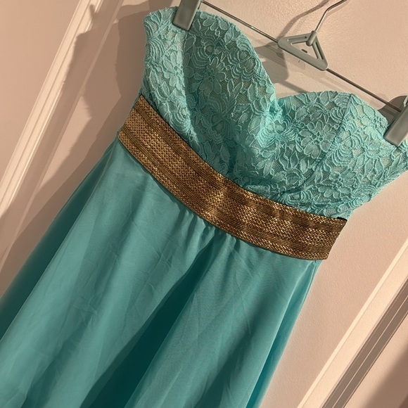 Elsa like strapless Dress - Picture 4 of 4